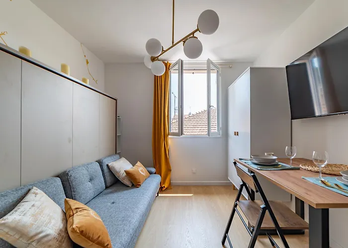 Διαμέρισμα Golden - View & Provencal Charm